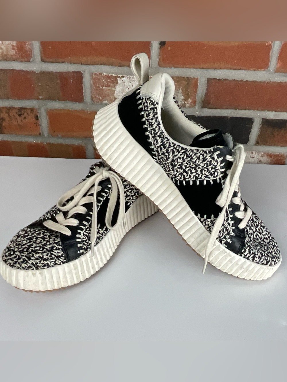 DOLCE VITA  Black & White PLATFORM SNEAKERS